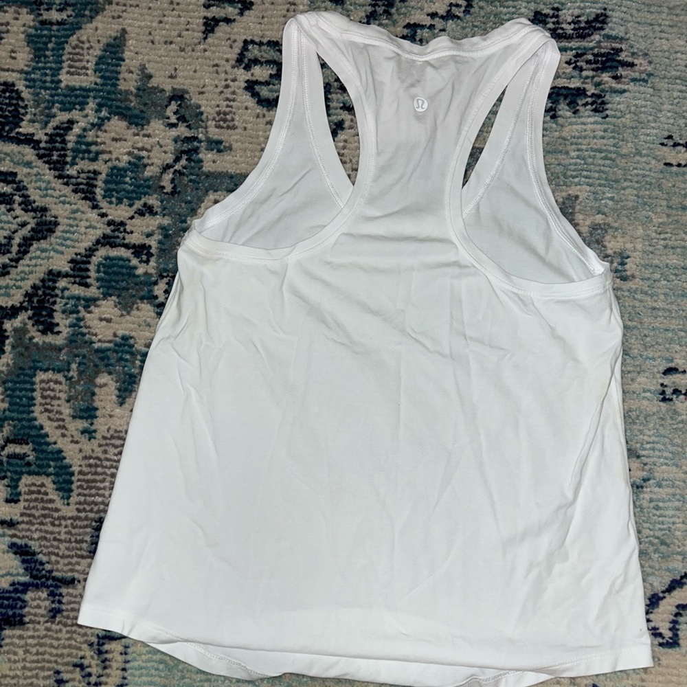 Lululemon Razorback - Picture 3 of 4